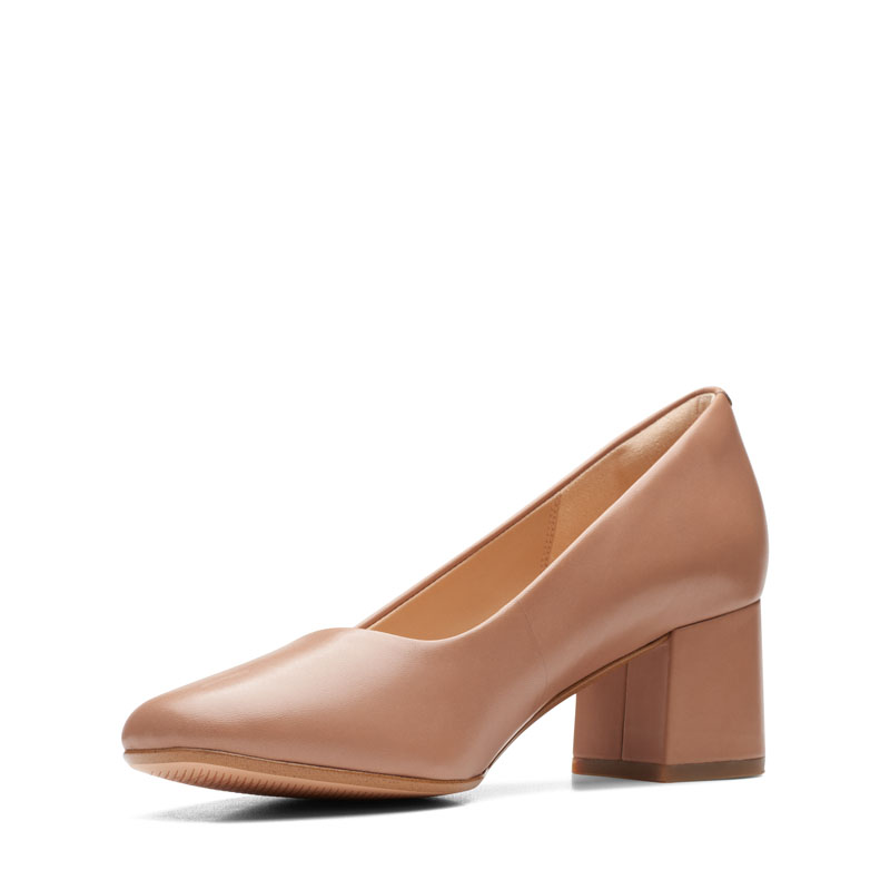 Clarks court shop shoes sale